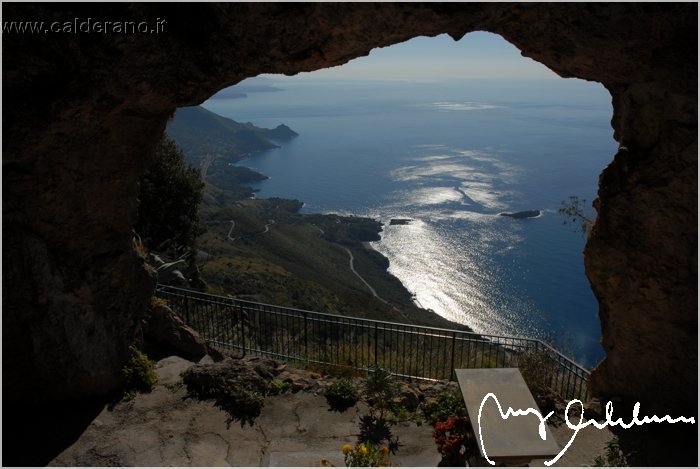 Grotta dell Angelo.jpg