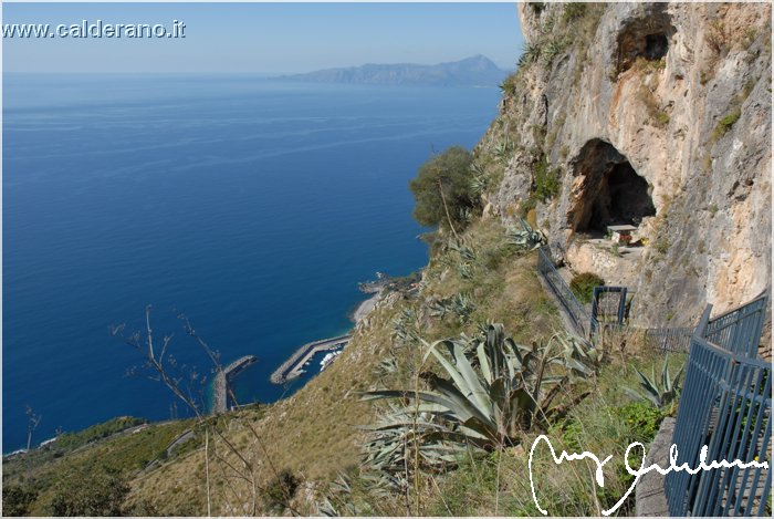 La grotta dell'Angelo.jpg