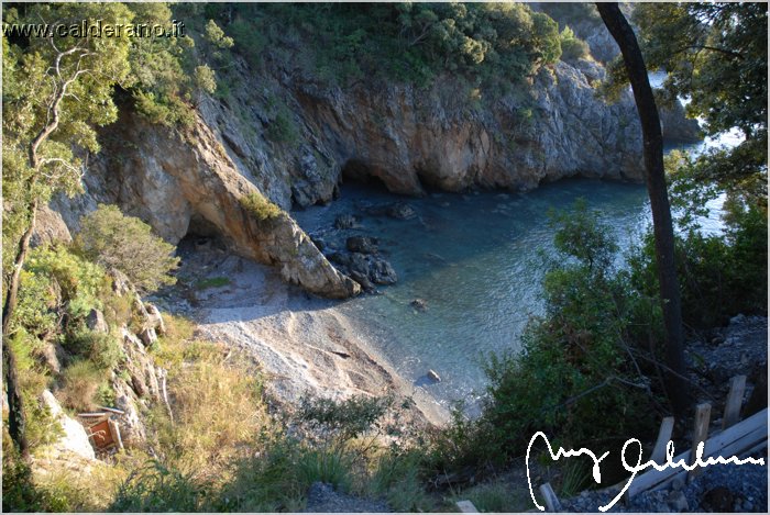 Spiaggetta mpedi u citrinu.jpg
