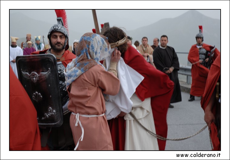 ViaCrucis2007 150.jpg (2,77 MB)